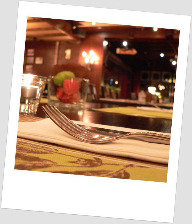 Hotel Cafe Restaurant "De Kroon" 维斯可可 外观 照片